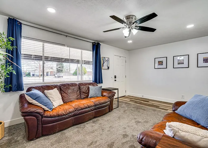 Explore Gila Valley & Eac! Modern Holiday home *