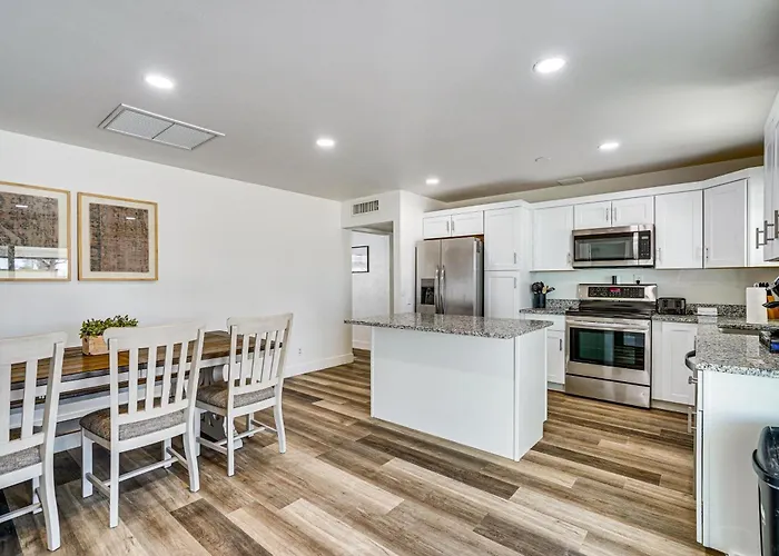 Explore Gila Valley & Eac! Modern Holiday home Thatcher